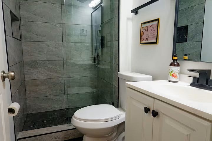 Furnished Finder property 815193_1 photo 3