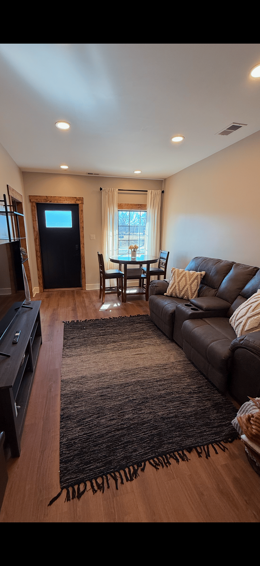 Furnished Finder property 815222_1 photo 3