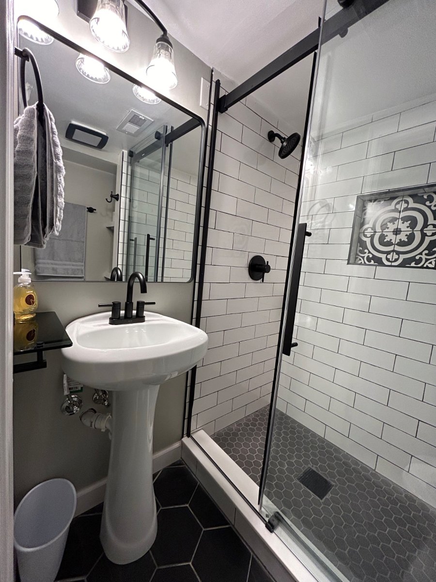 Furnished Finder property 815225_1 photo 36