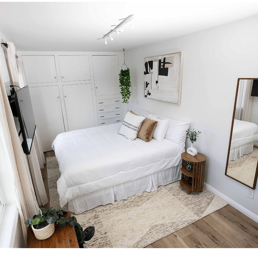 Bedroom 2 with King bed