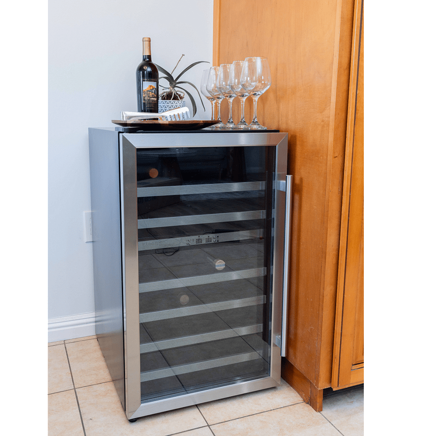 Chill and unwind! This wine cooler is ready to keep your favorite bottles at the perfect temperature. 