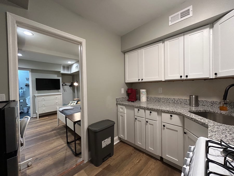 Furnished Finder property 815249_1 photo 32