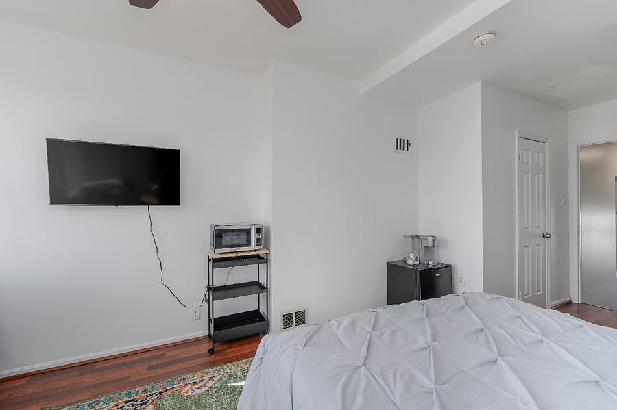 Furnished Finder property 815280_1 photo 3
