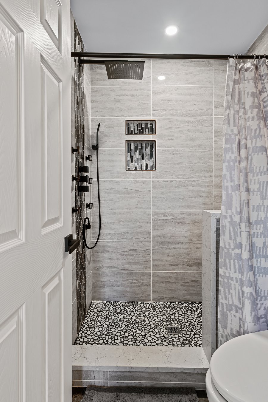 Master shower
