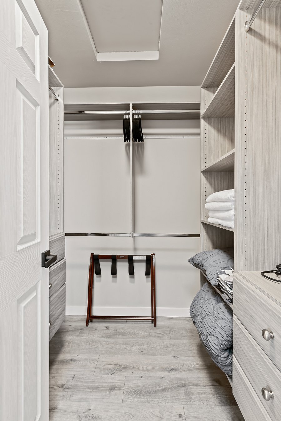 Master closet
