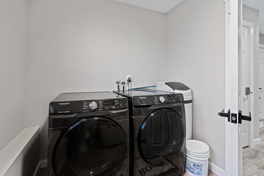Washer/Dryer with half bath
