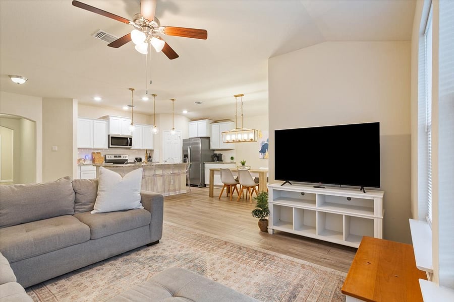 Furnished Finder property 815316_1 photo 7