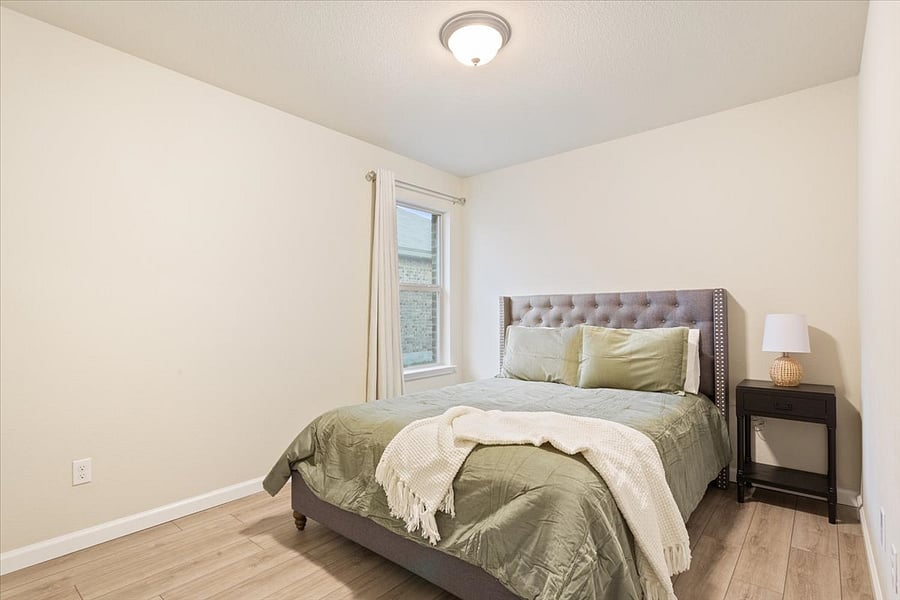 Furnished Finder property 815316_1 photo 8