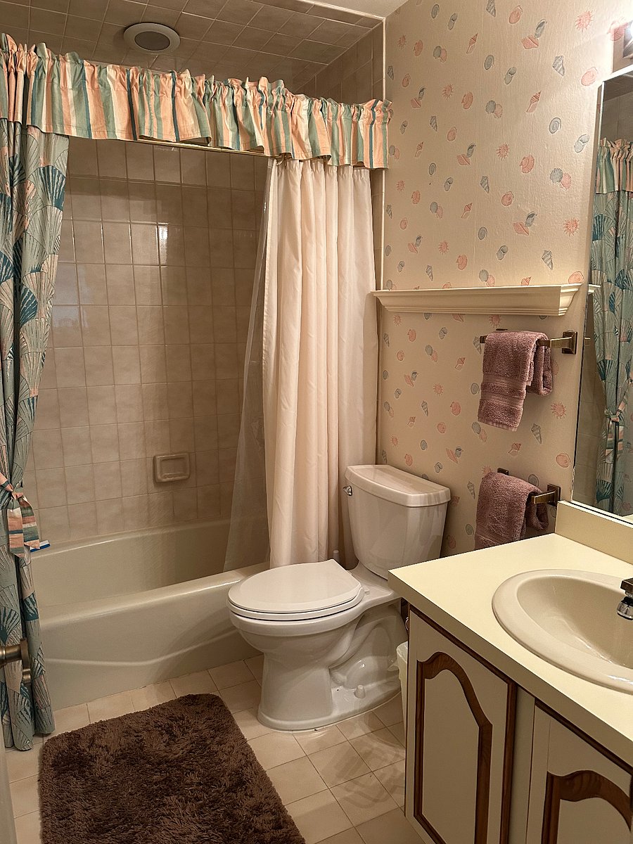 Guest Bath 2nd Floor