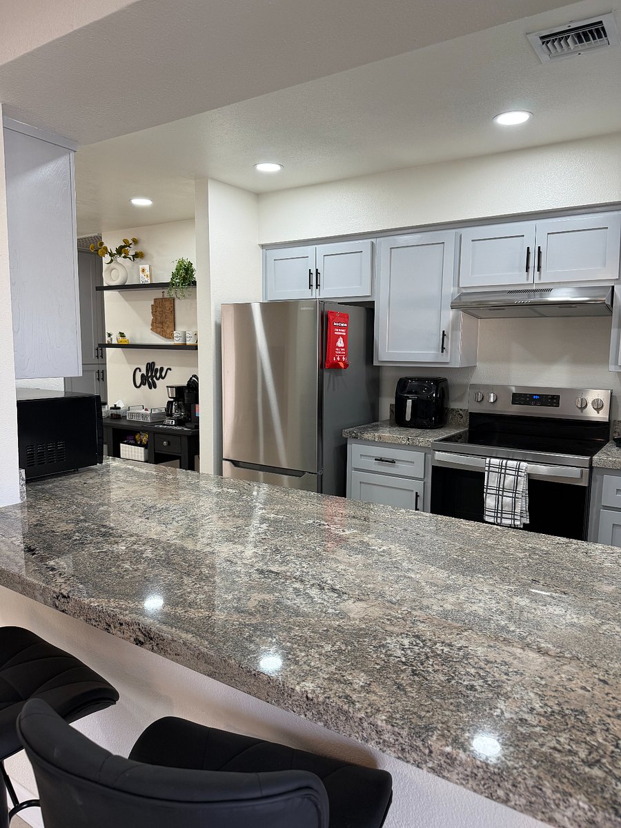 Furnished Finder property 815493_1 photo 4