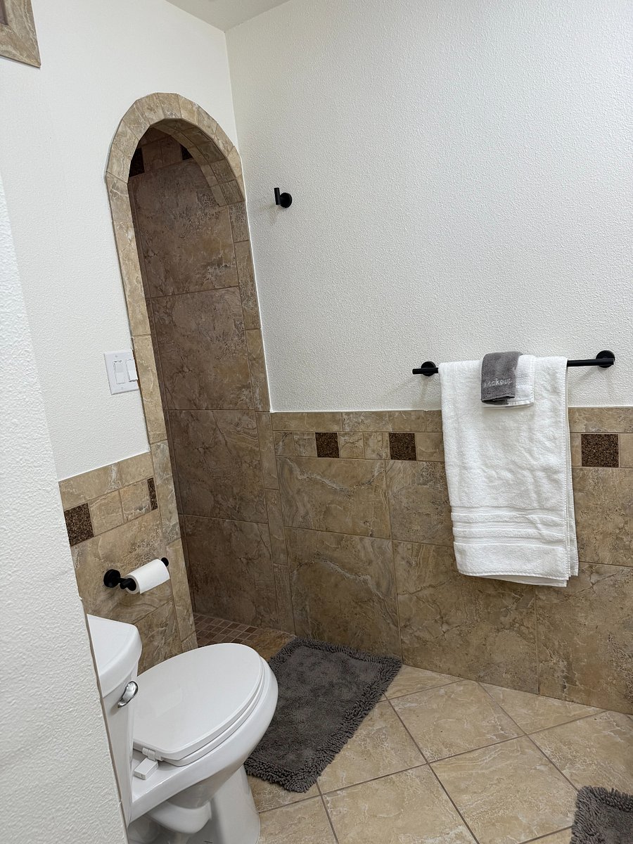 Furnished Finder property 815493_1 photo 18