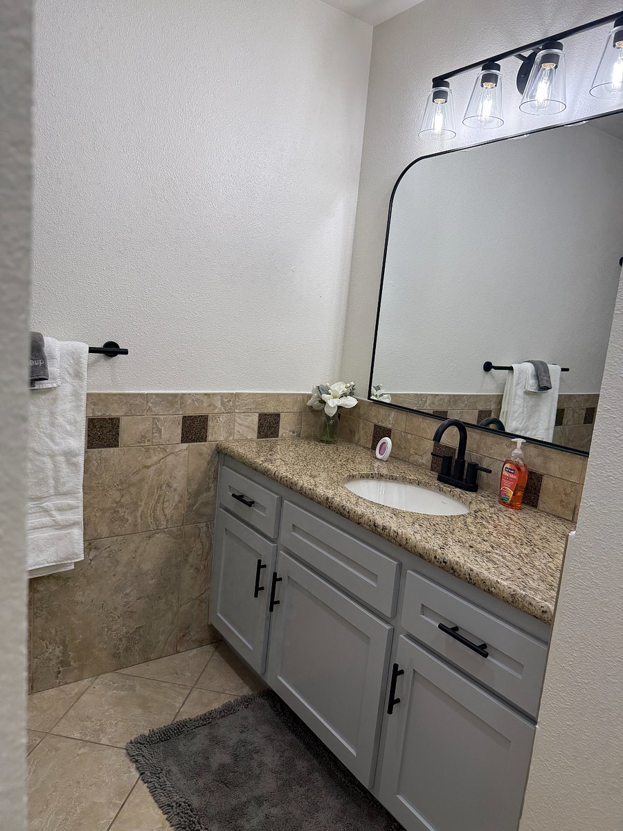 Furnished Finder property 815493_1 photo 17
