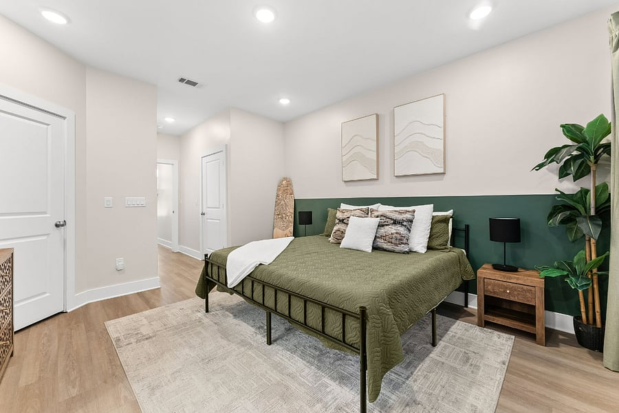 Private downstairs suite with en-suite bathroomideal for maximum privacy during longer stays