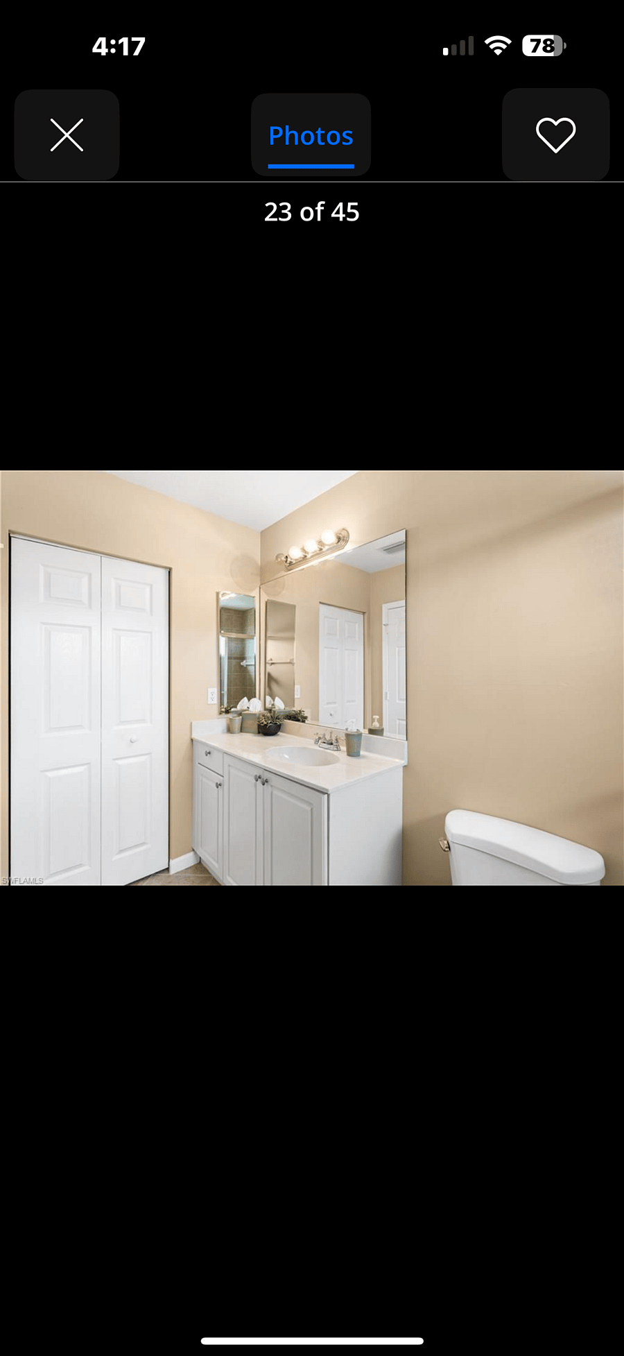 Master bath with linen closet