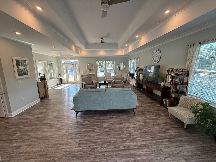 Furnished Finder property 815596_2 photo 6