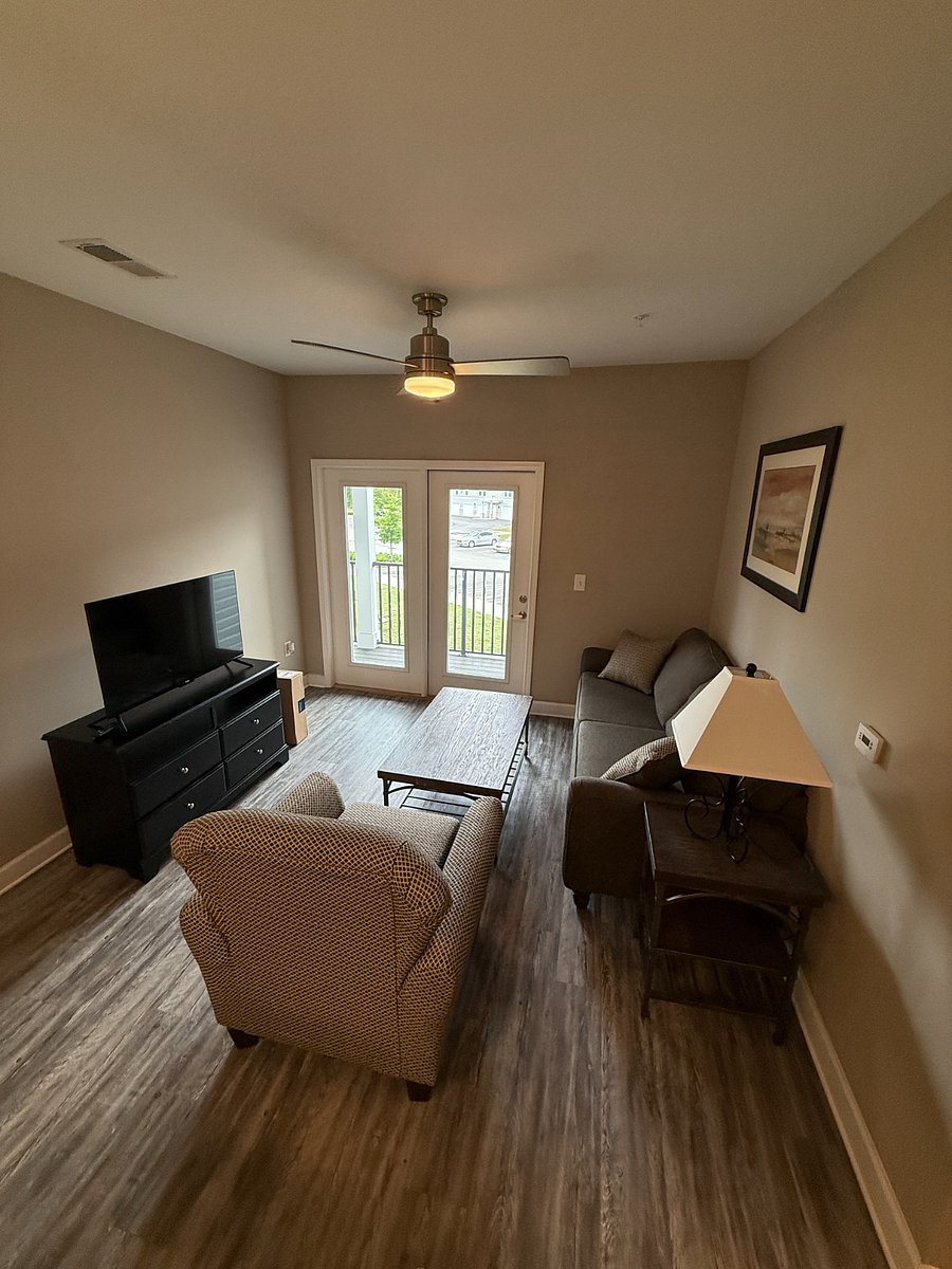 Furnished Finder property 815596_2 photo 8