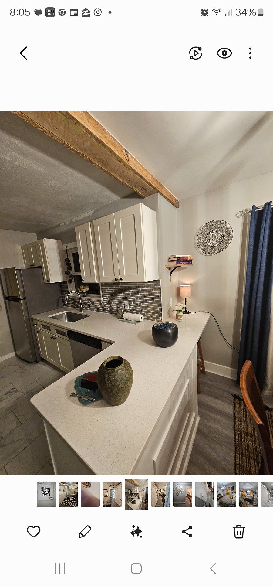 Kitchen, cookware and dishwasher provided.