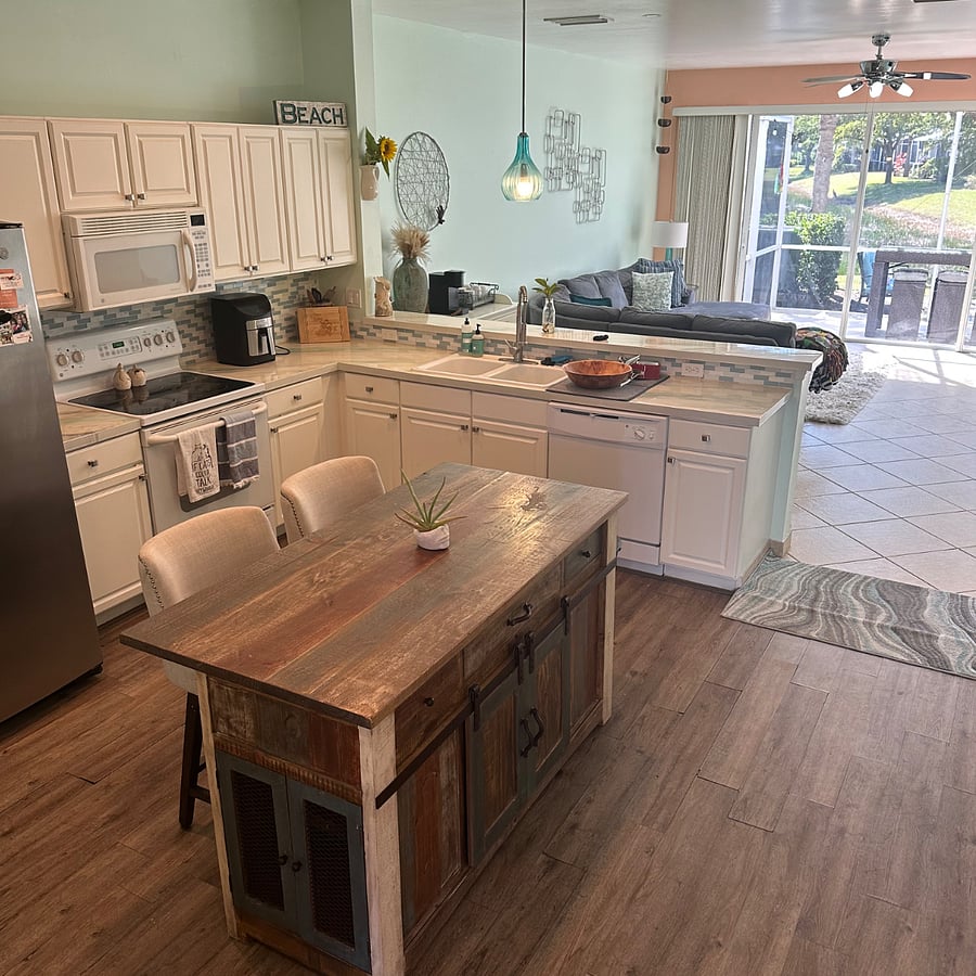 Furnished Finder property 815653_1 photo 6