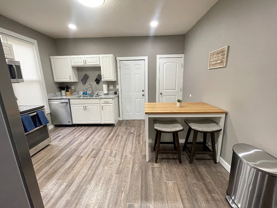 Furnished Finder property 815670_1 photo 6