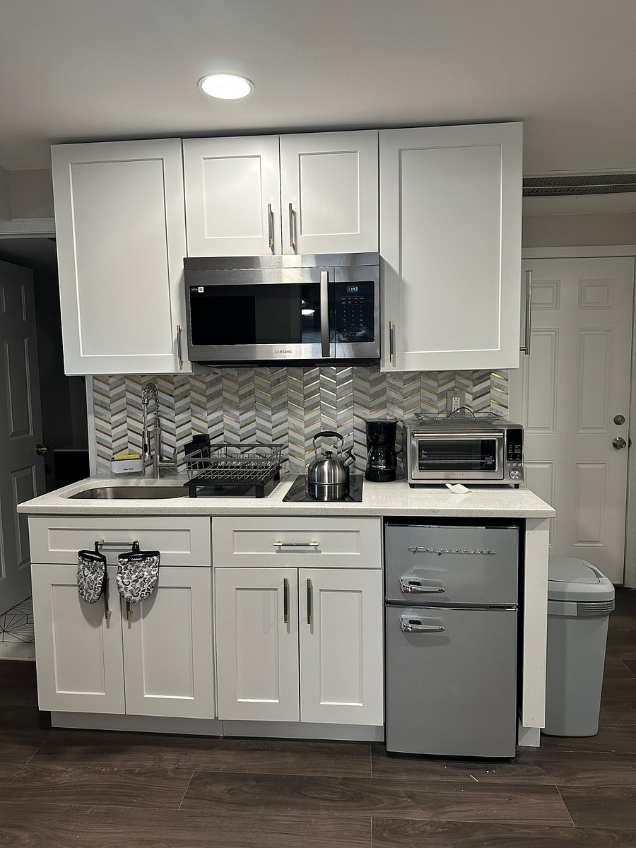 Furnished Finder property 815706_1 photo 15