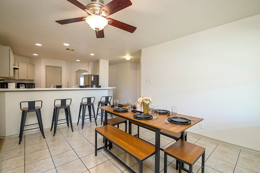 Furnished Finder property 815727_1 photo 11