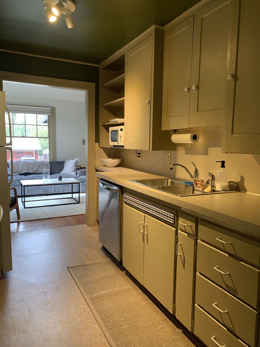 Furnished Finder property 815748_1 photo 11