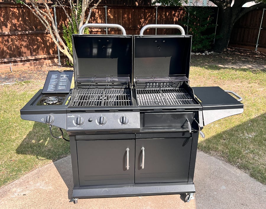 Dual charcoal or gas grills