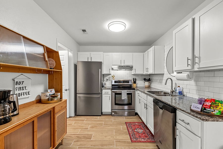 Furnished Finder property 815750_1 photo 11