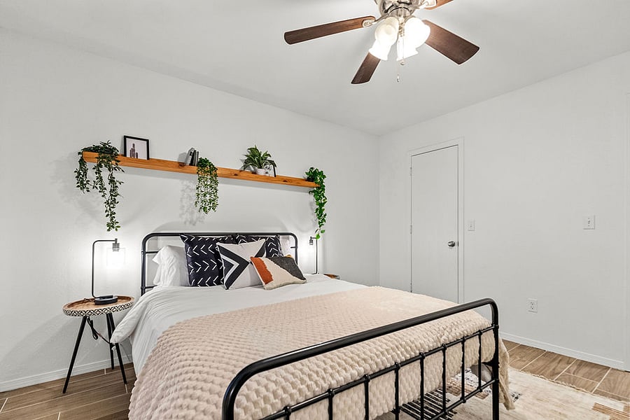 Second bedroom