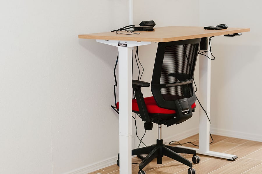 Desk includes number keypad, mouse, docking station, and 2 monitors (not pictured here). Just connect your laptop and enjoy 3 screens!