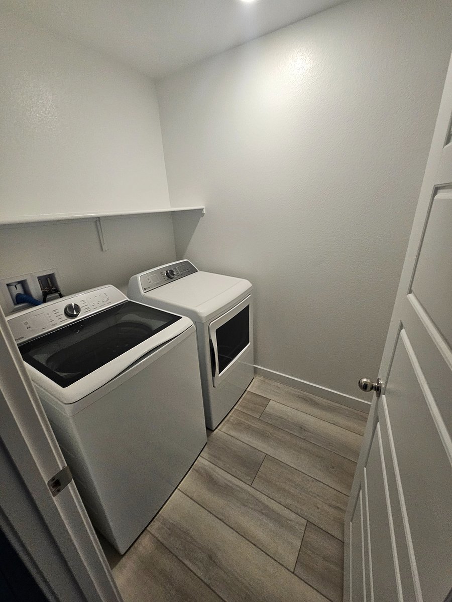 Furnished Finder property 815840_1 photo 26