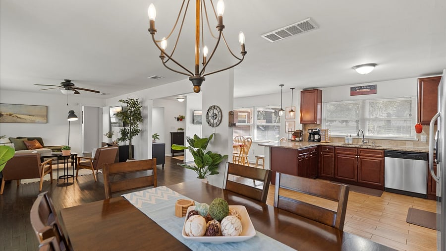 Furnished Finder property 815843_1 photo 25