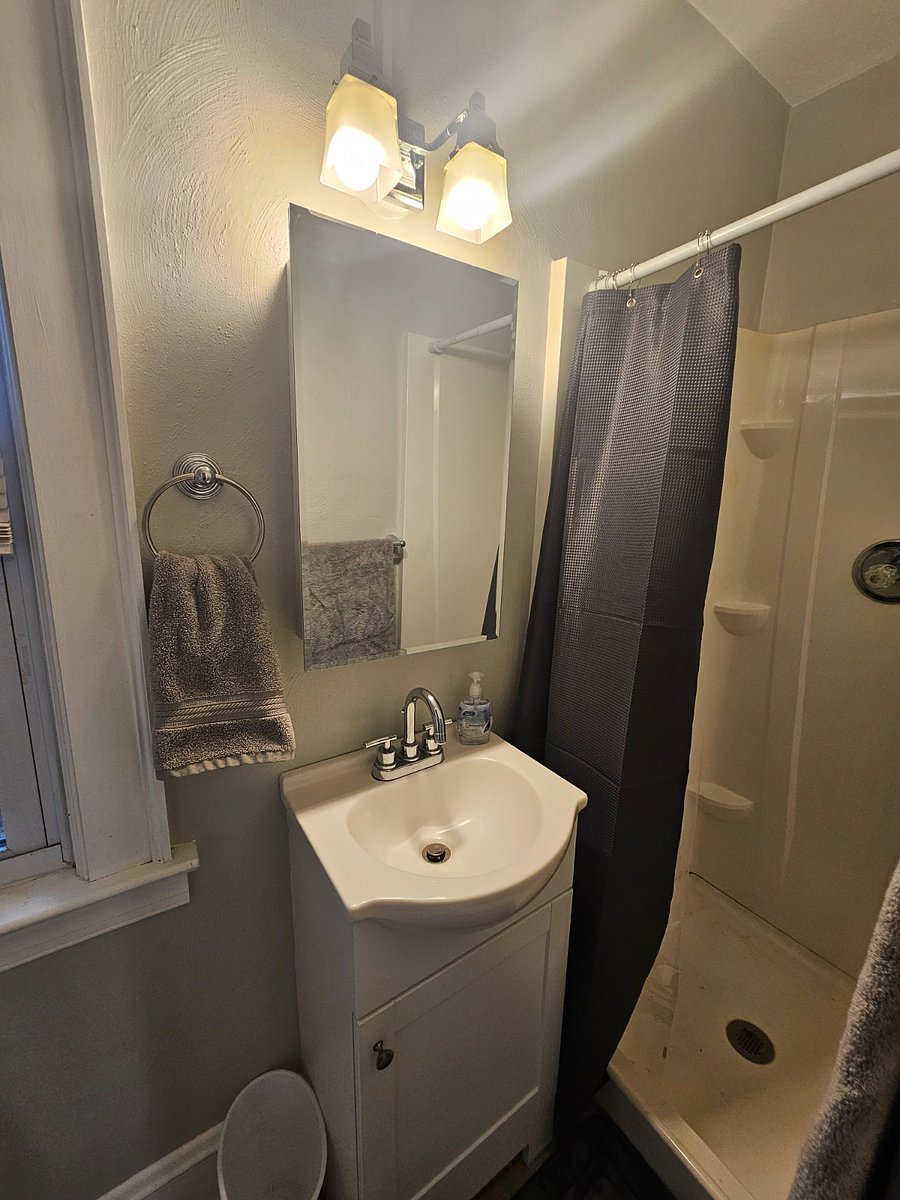 Furnished Finder property 815853_1 photo 3
