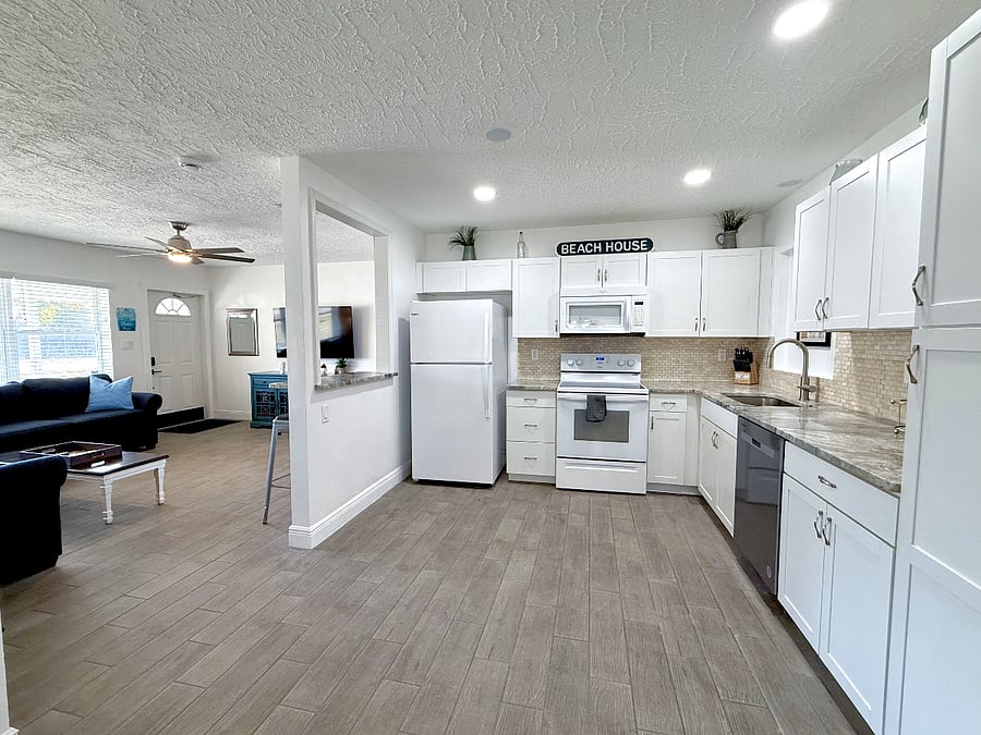 Furnished Finder property 815875_1 photo 4