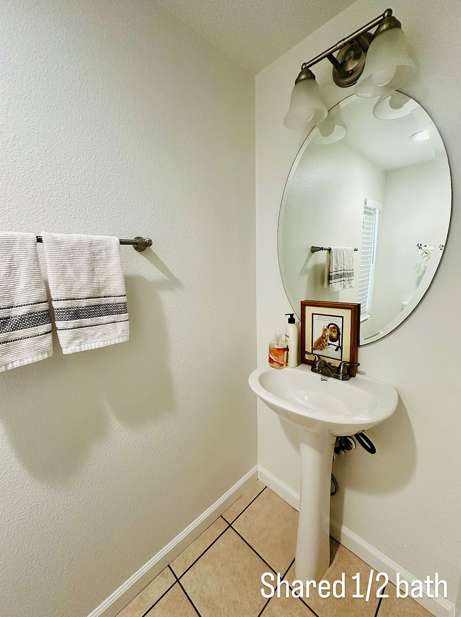 Furnished Finder property 815886_1 photo 7
