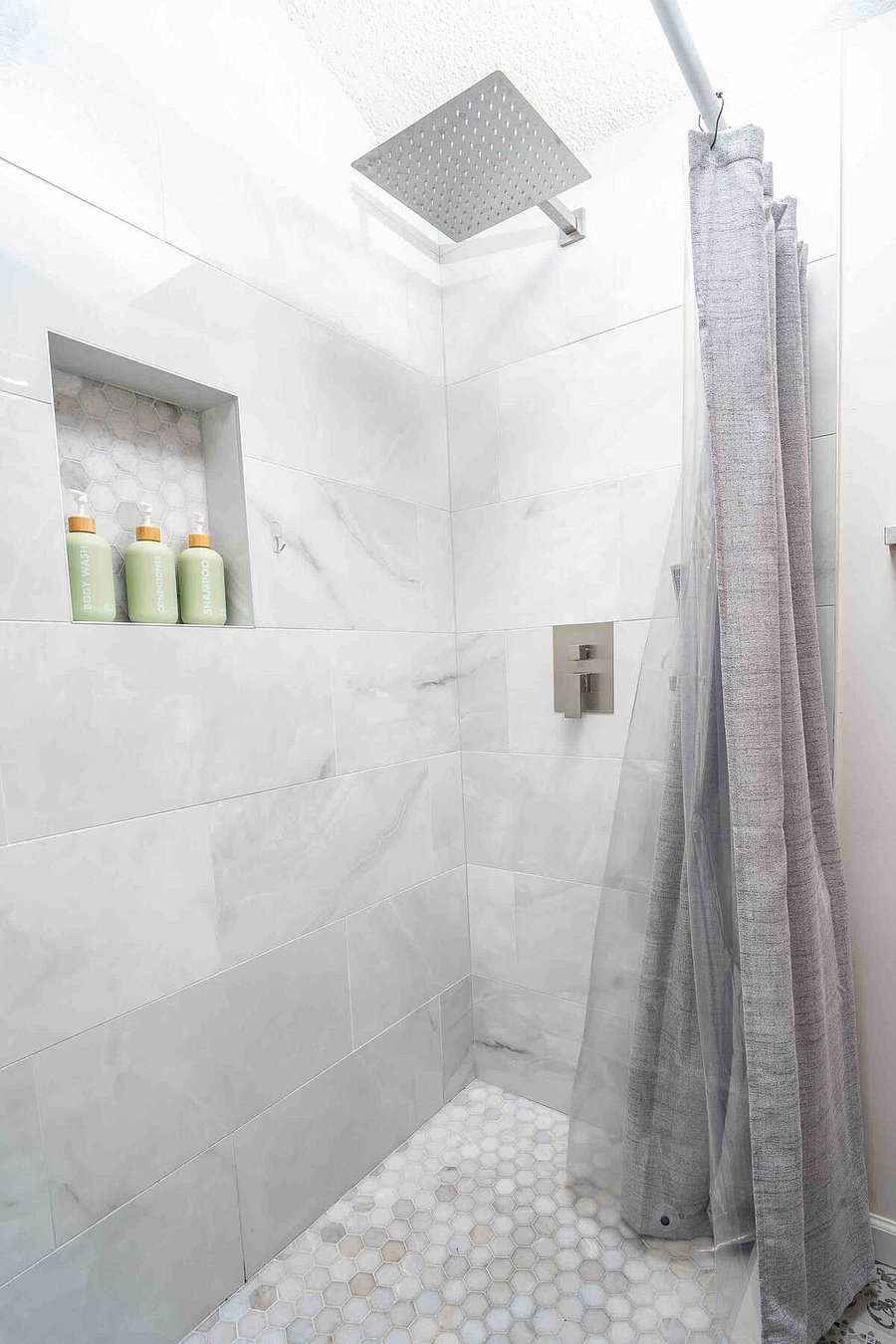 Furnished Finder property 815951_1 photo 27