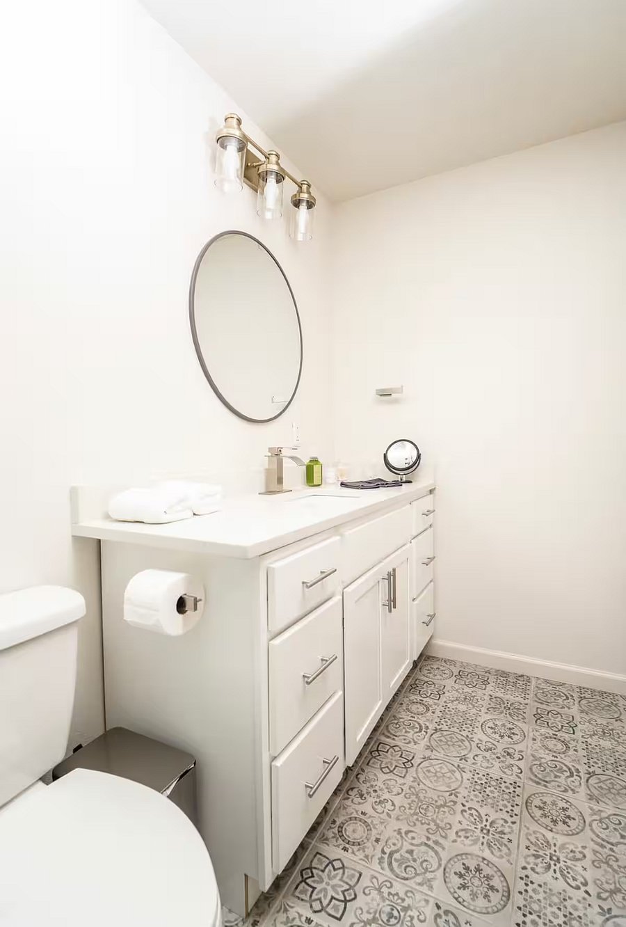 Furnished Finder property 815951_1 photo 29