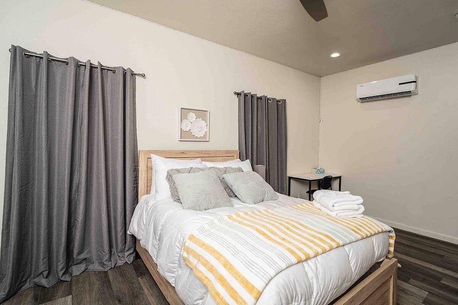 Furnished Finder property 815951_1 photo 31