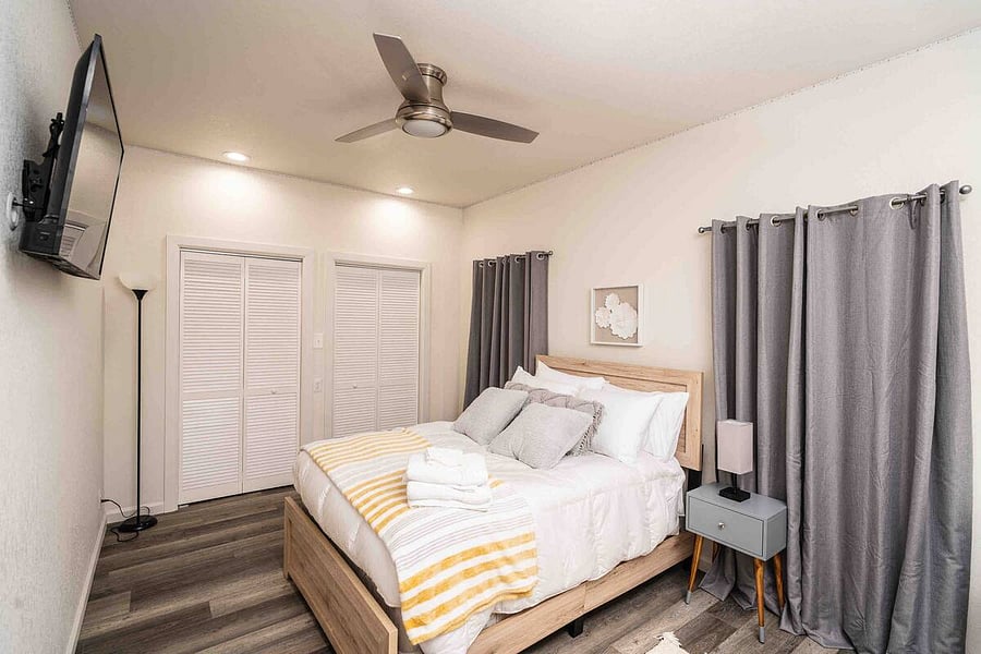 Furnished Finder property 815951_1 photo 32