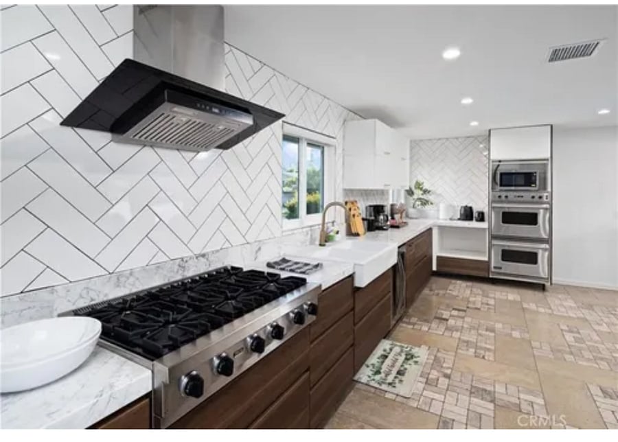 Furnished Finder property 815955_1 photo 9