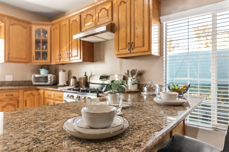 Kitchen Island - seats 4