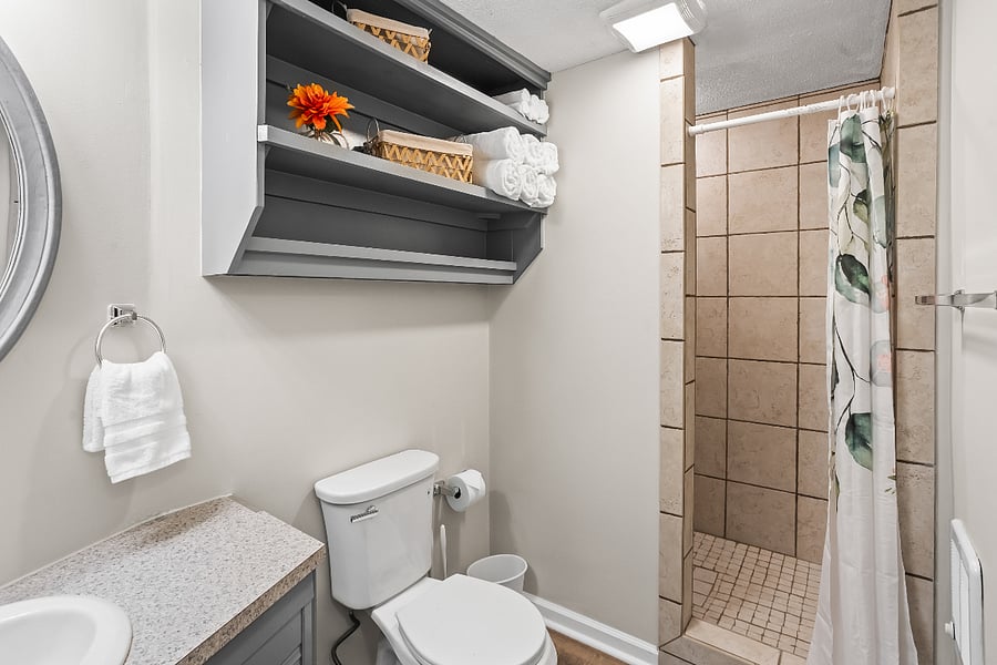 Furnished Finder property 816002_2 photo 15