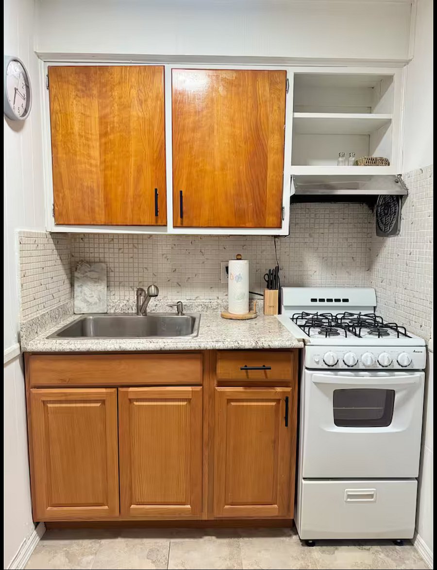 Furnished Finder property 816017_1 photo 6