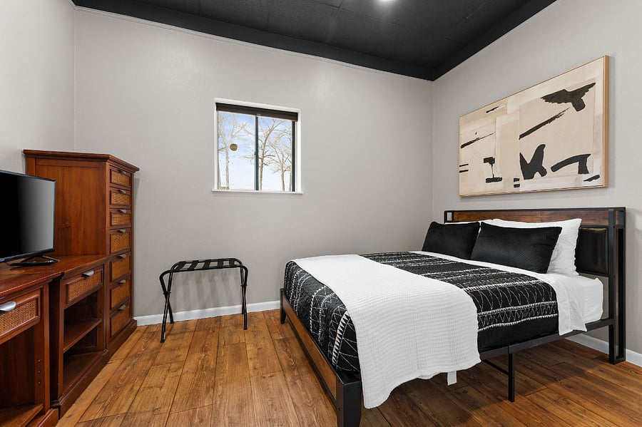 Furnished Finder property 816026_1 photo 16