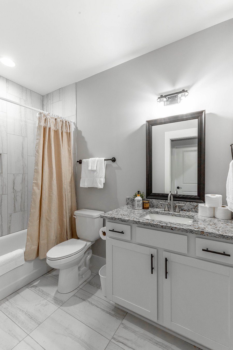 Furnished Finder property 816085_1 photo 17