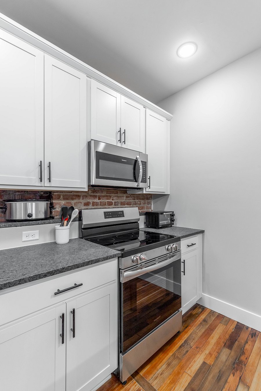 Furnished Finder property 816085_3 photo 15