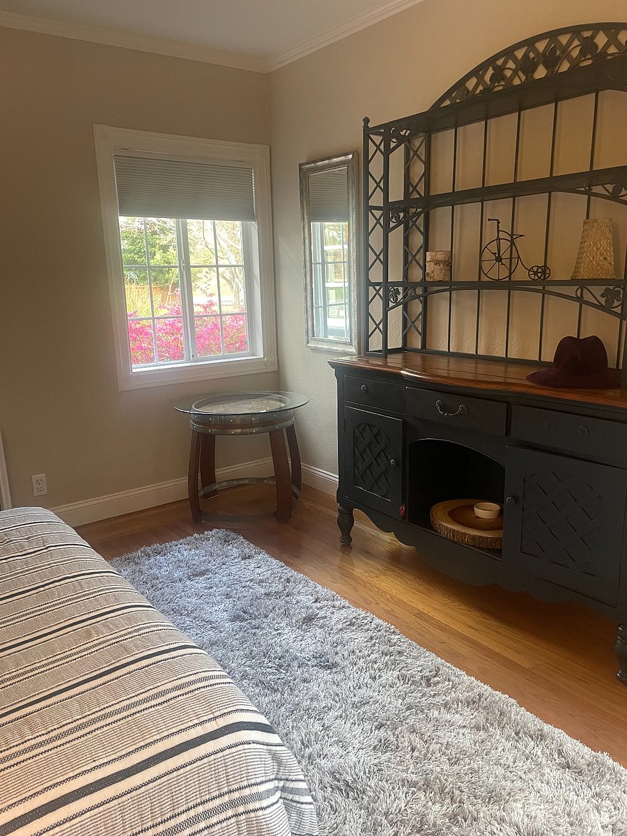 Furnished Finder property 816171_2 photo 3