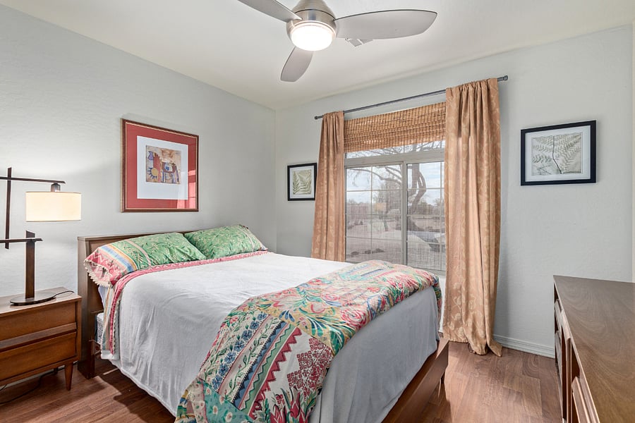 Bedroom 2 Full/Double bed