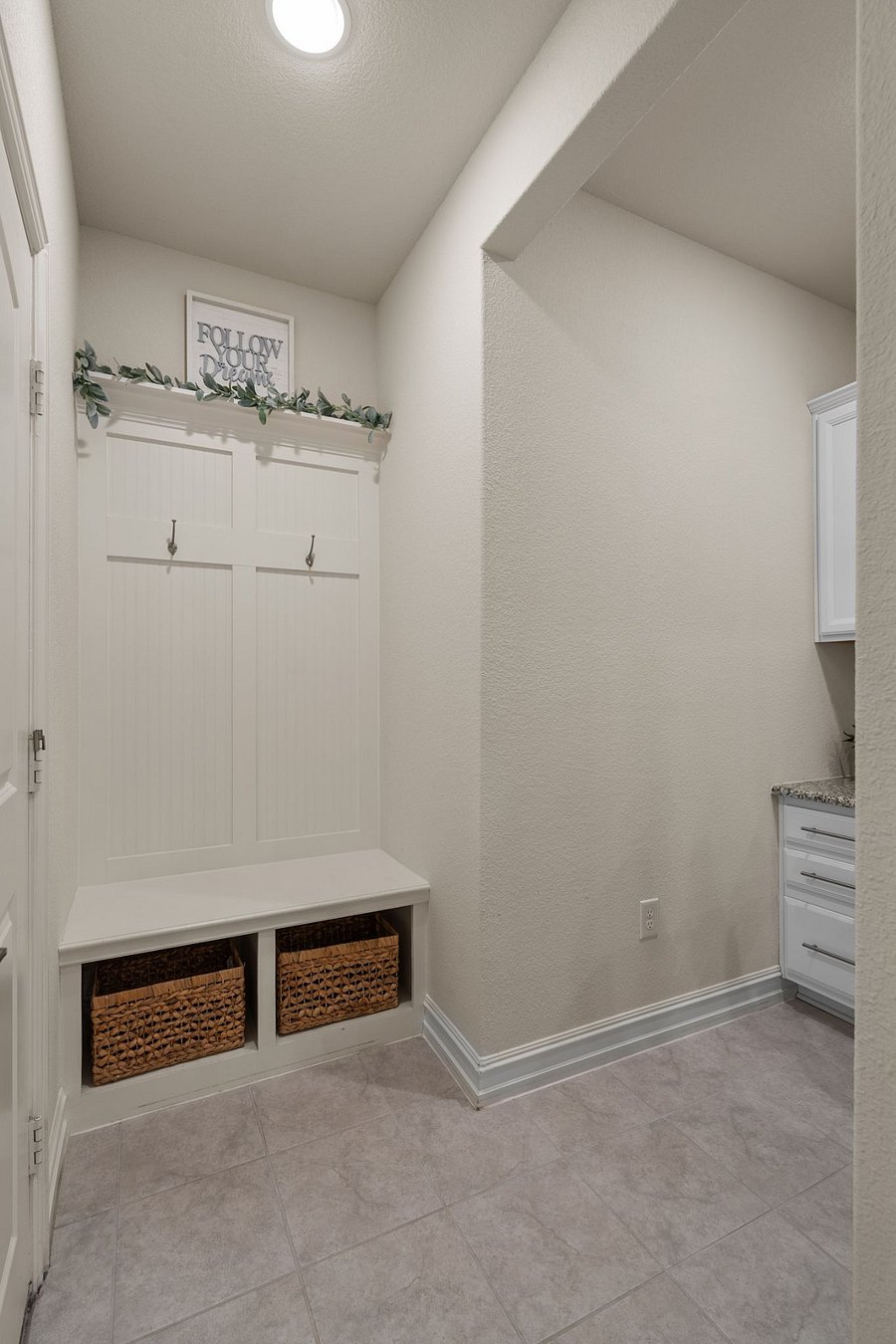 Furnished Finder property 816338_1 photo 12