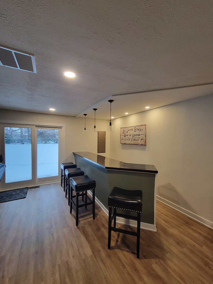 Fullsize Wet Bar w/ Beverage Fridge and Barstools
